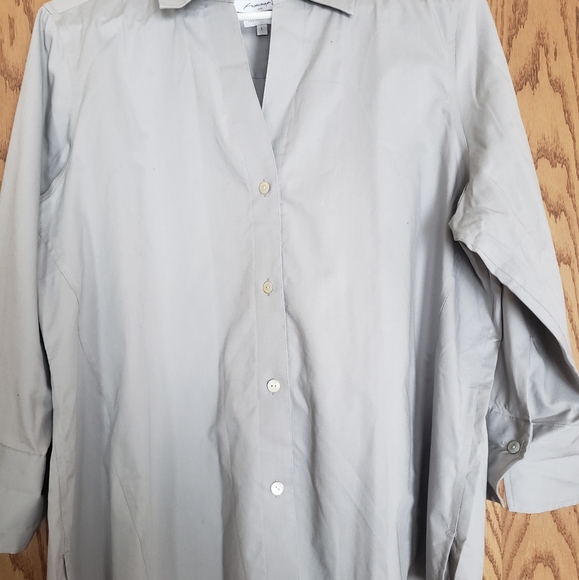 NWOT Foxcroft Gray Button Shirt - Picture 1 of 3
